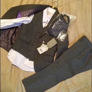 NWT boys’ 4/4T slate grey suit